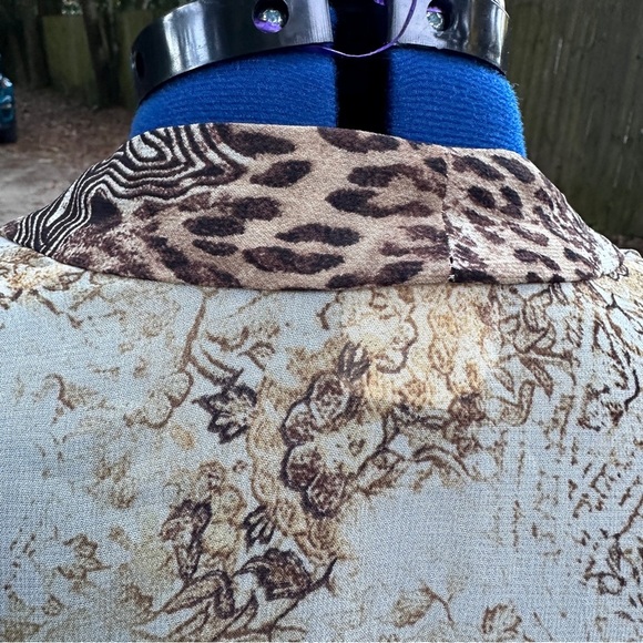 Vintage 90s Clio Cream Animal Print Short Sleeve Wrap Top Women’s Size Small EUC - Picture 11 of 16